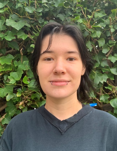 Ein Portraitfoto von Theresa